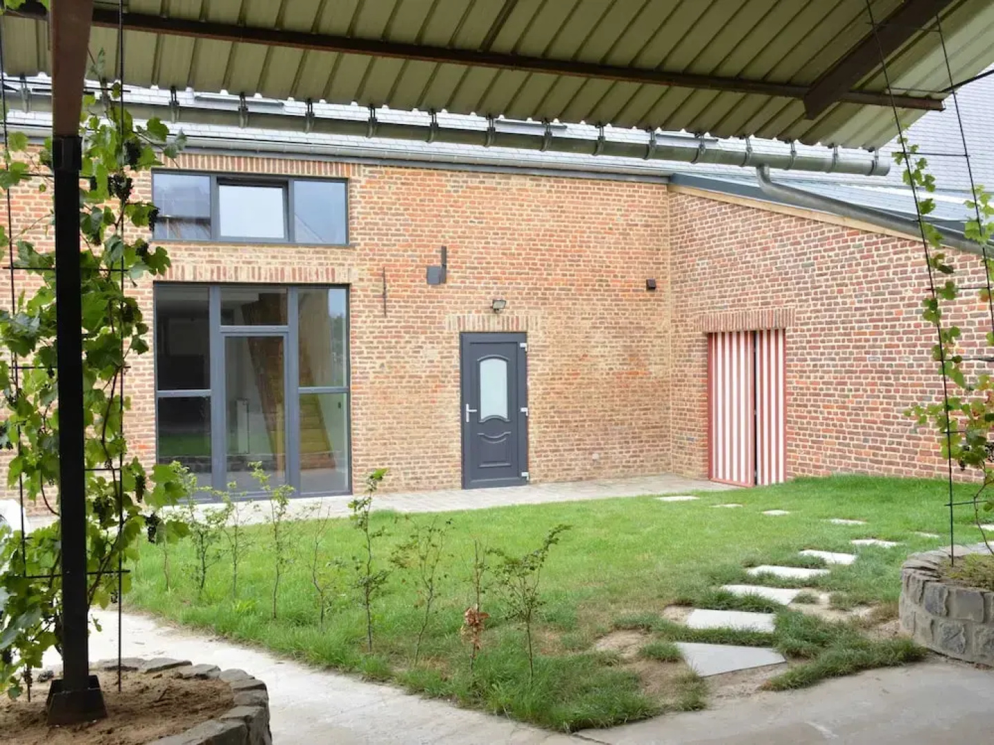 Farmhouse Retreat, Fernelmont