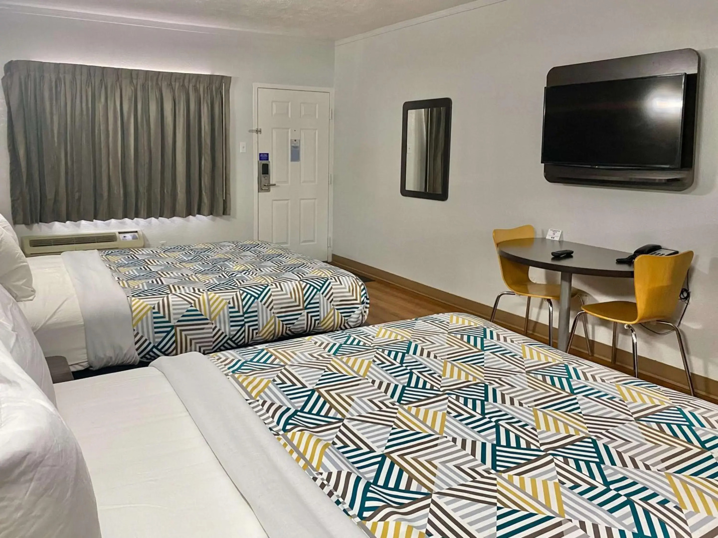 Motel 6 Huntington, WV