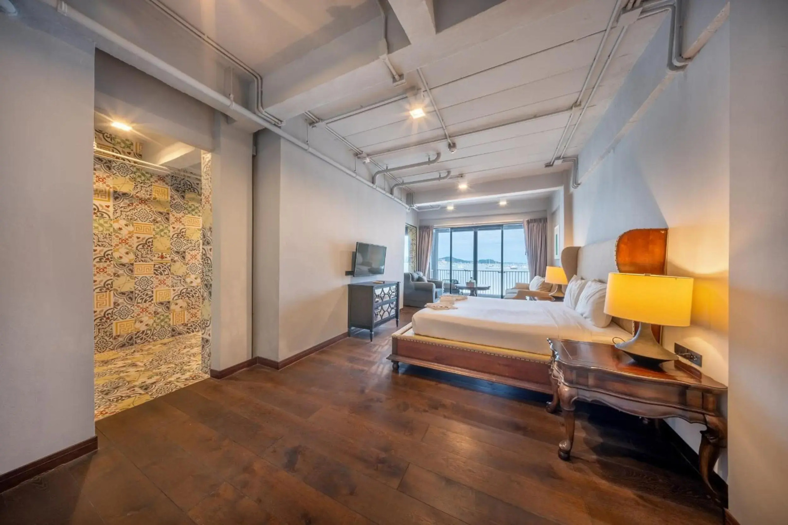 Arch39 Phuket Beach Front