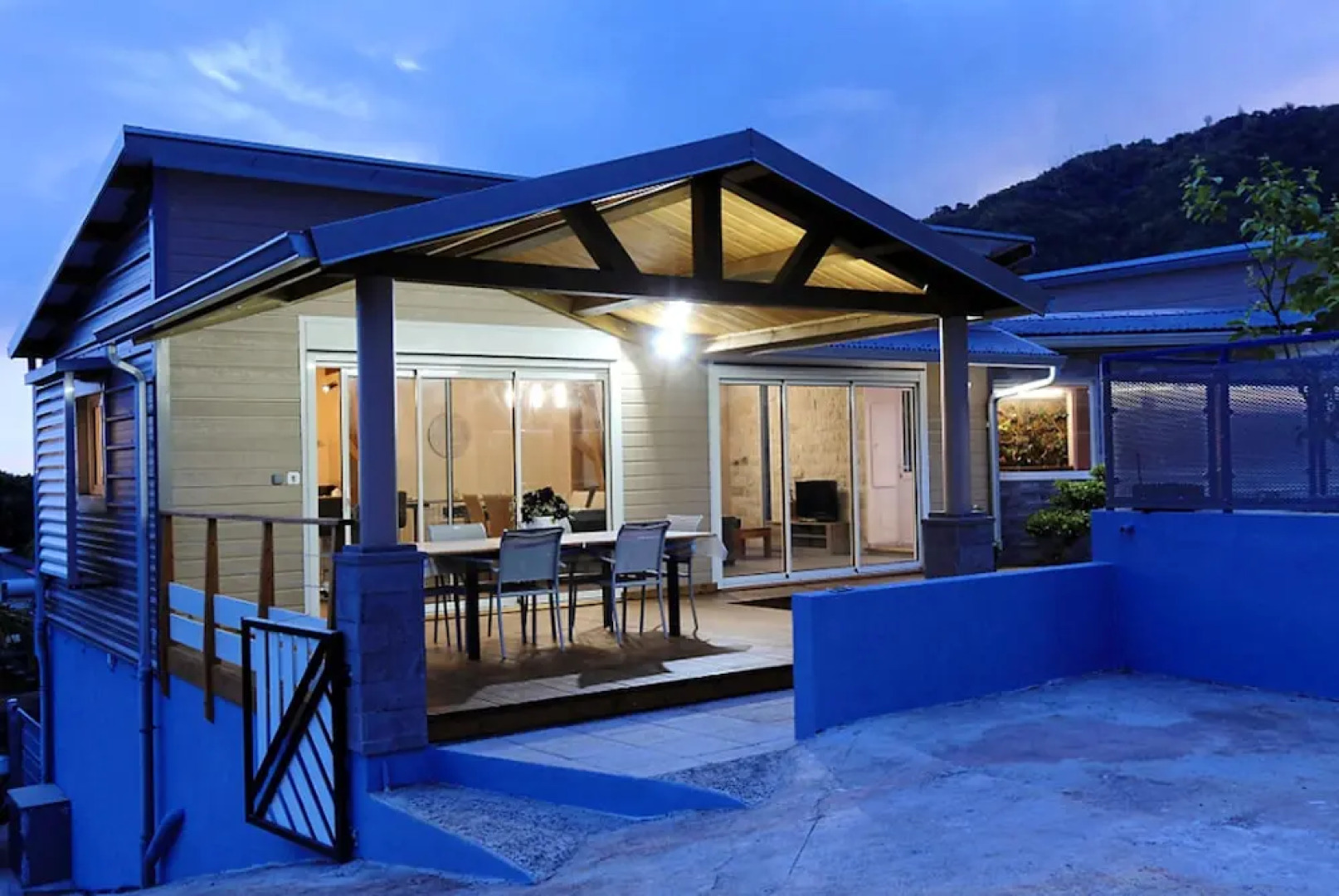 Villa With 2 Bedrooms in Entre-deux, With Wonderful Mountain View, Private Pool, Enclosed Garden