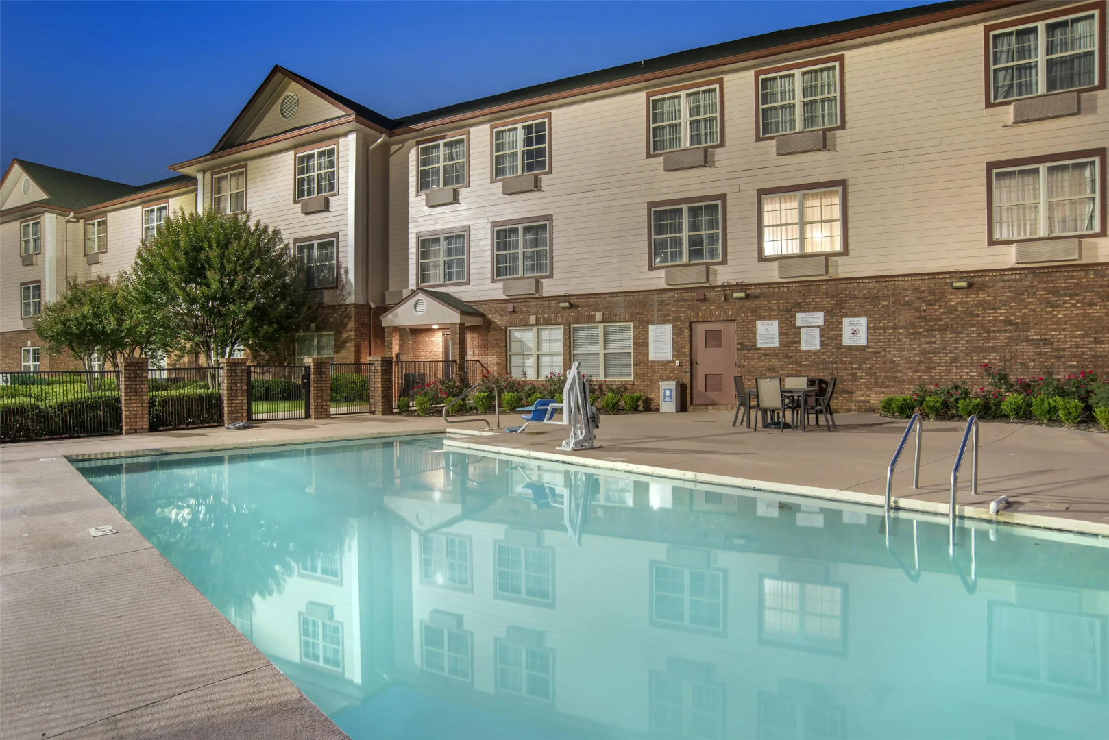 Best Western Plus Bessemer Hotel & Suites