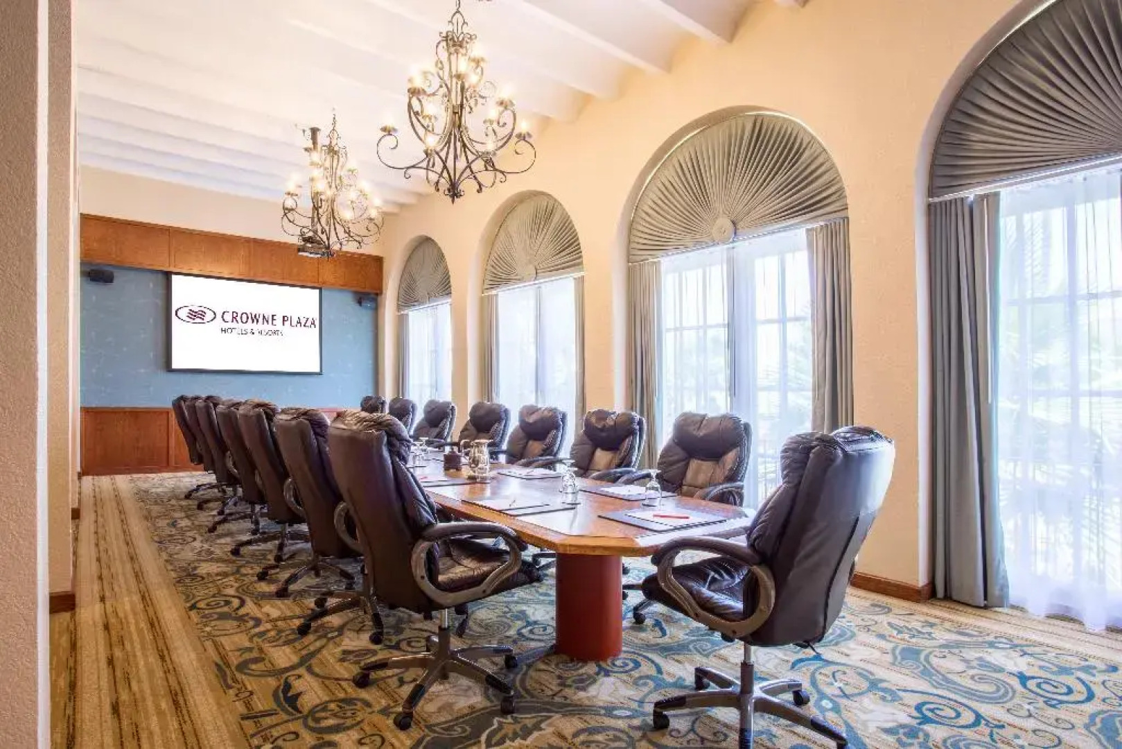 Crowne Plaza Phoenix - Chandler Golf Resort by IHG