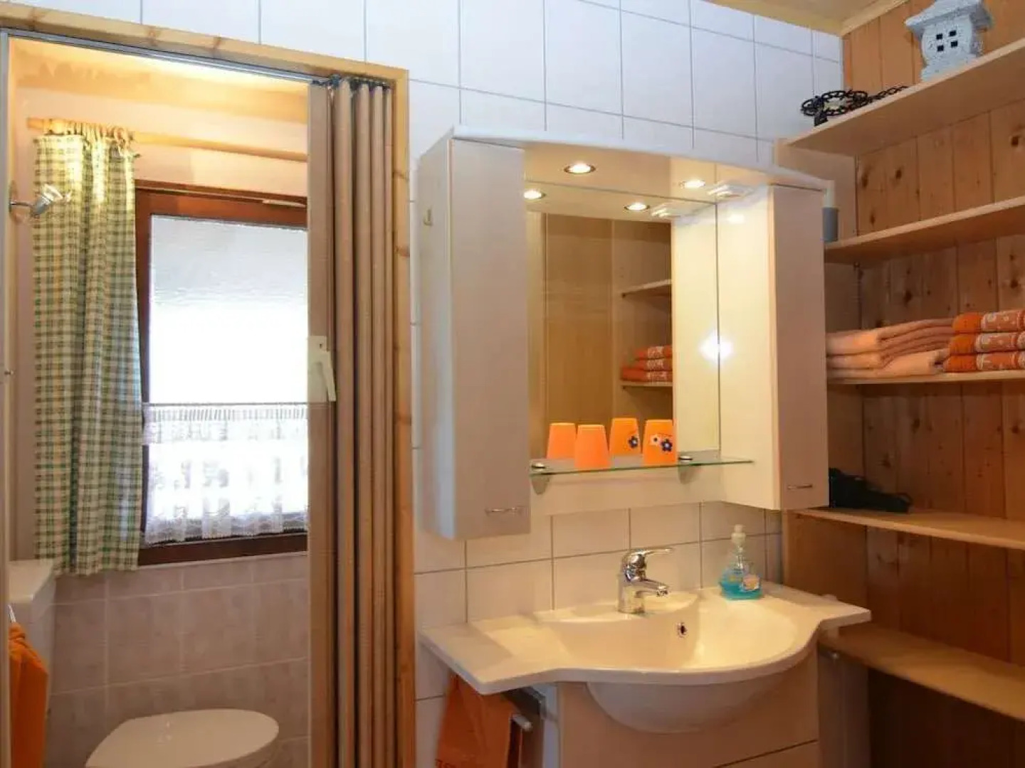 Beautiful Holiday Home With Terrace