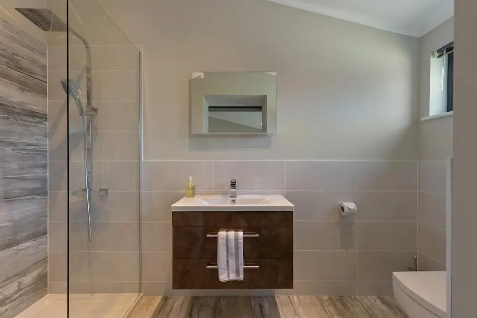 Dewin Bach - Luxury Lodge Hot Tub Close to Beach