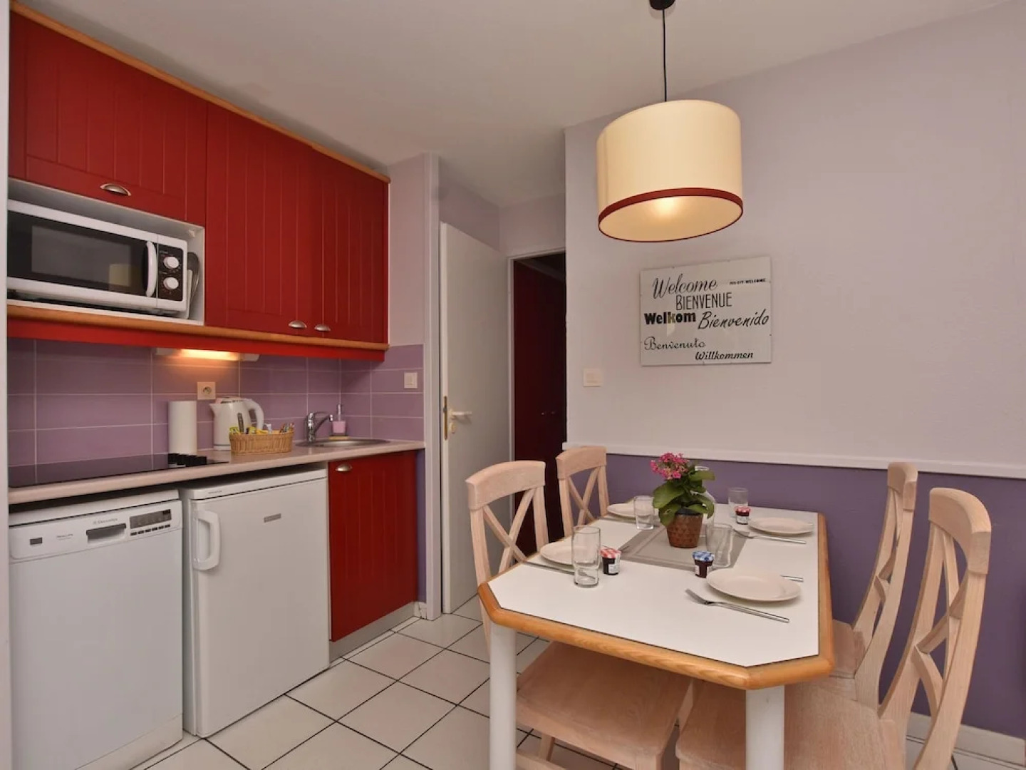 Lovely Apartment With Swimming Pool, Private Terrace,parking