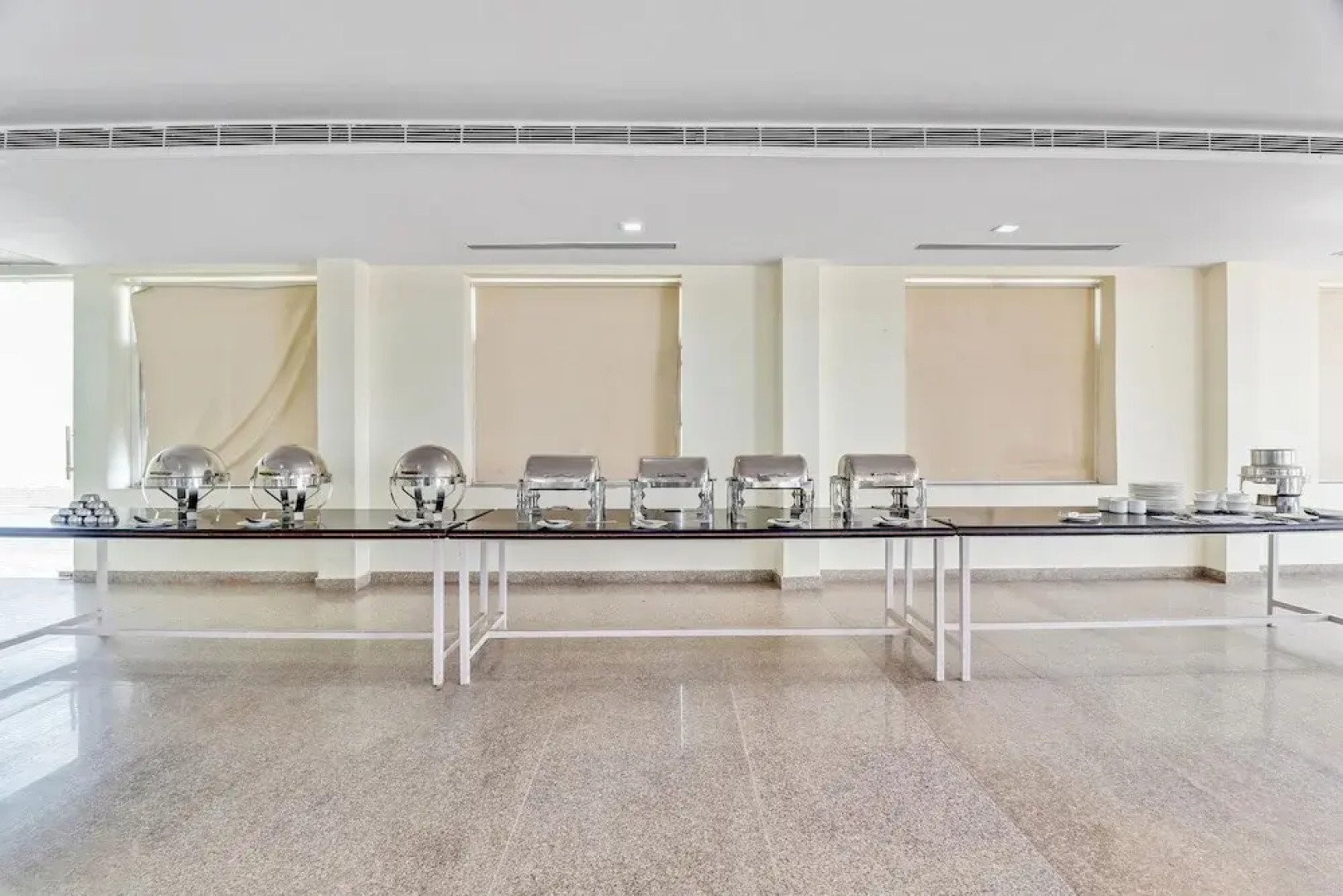 Capital O 48521 Hotel Bhanwar Singh Palace