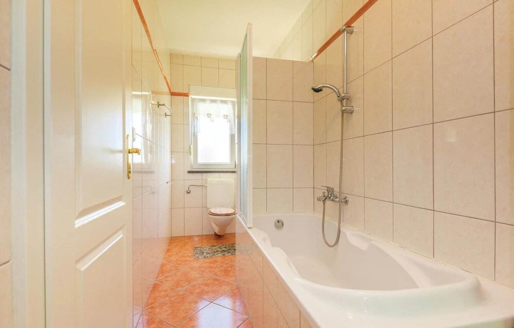 Nice Home in Jadranovo With Sauna, Wifi and 5 Bedrooms