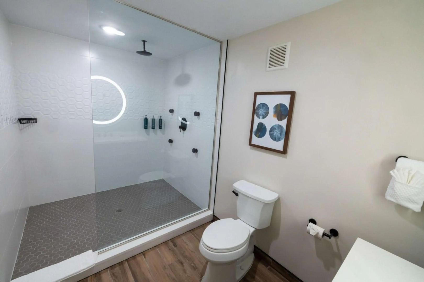 DoubleTree by Hilton Tinton Falls - Eatontown