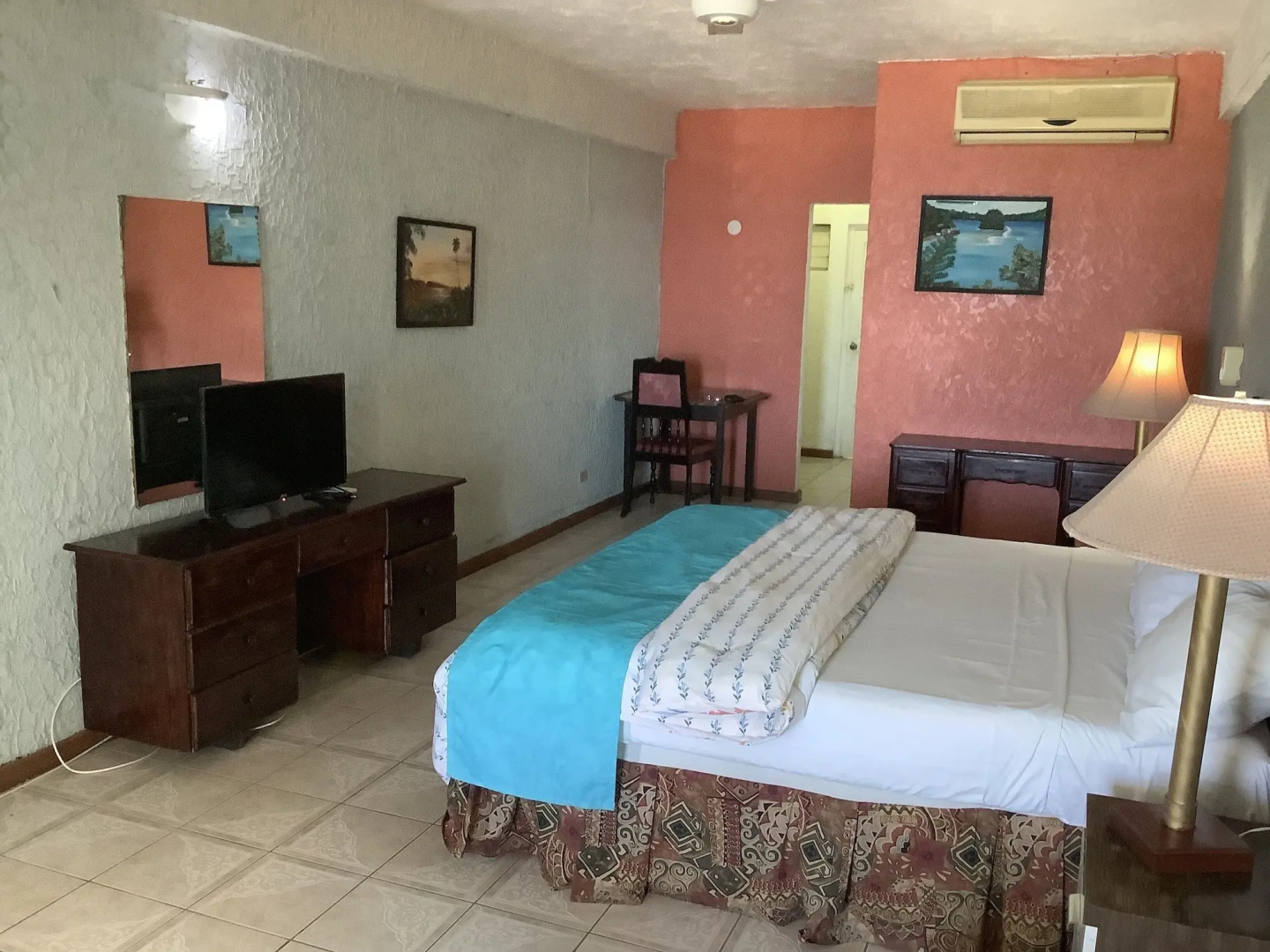 Cariblue Hotel & Scuba Resort