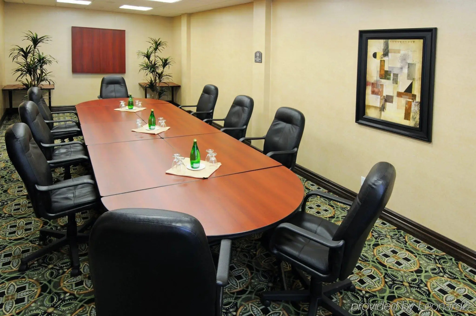 Holiday Inn Express & Suites North Bay by IHG