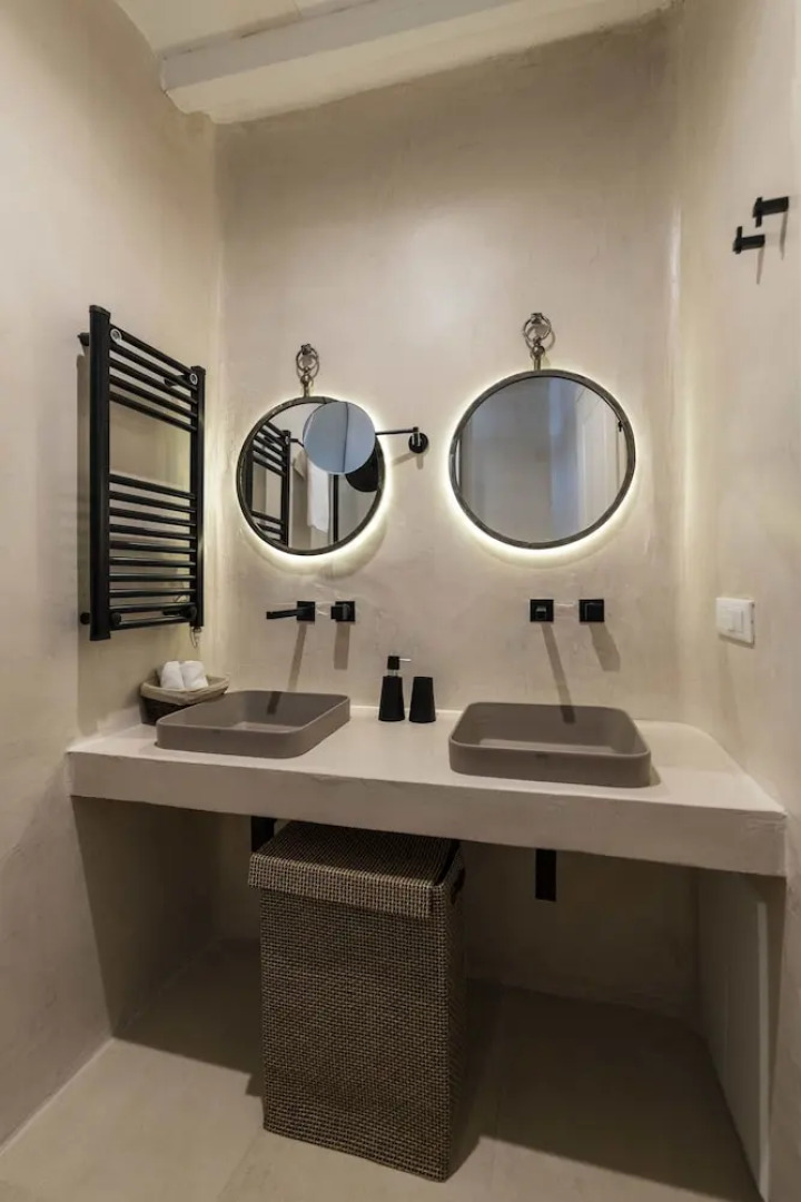 Villa Veneta at Ornos Sea View