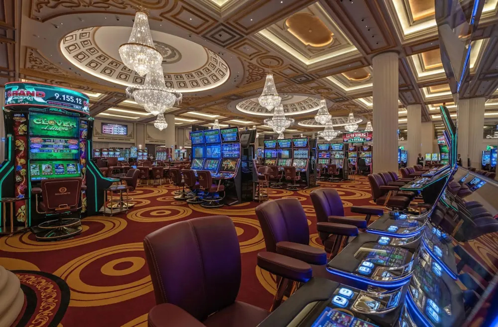 GoldenEye Hotel & Casino