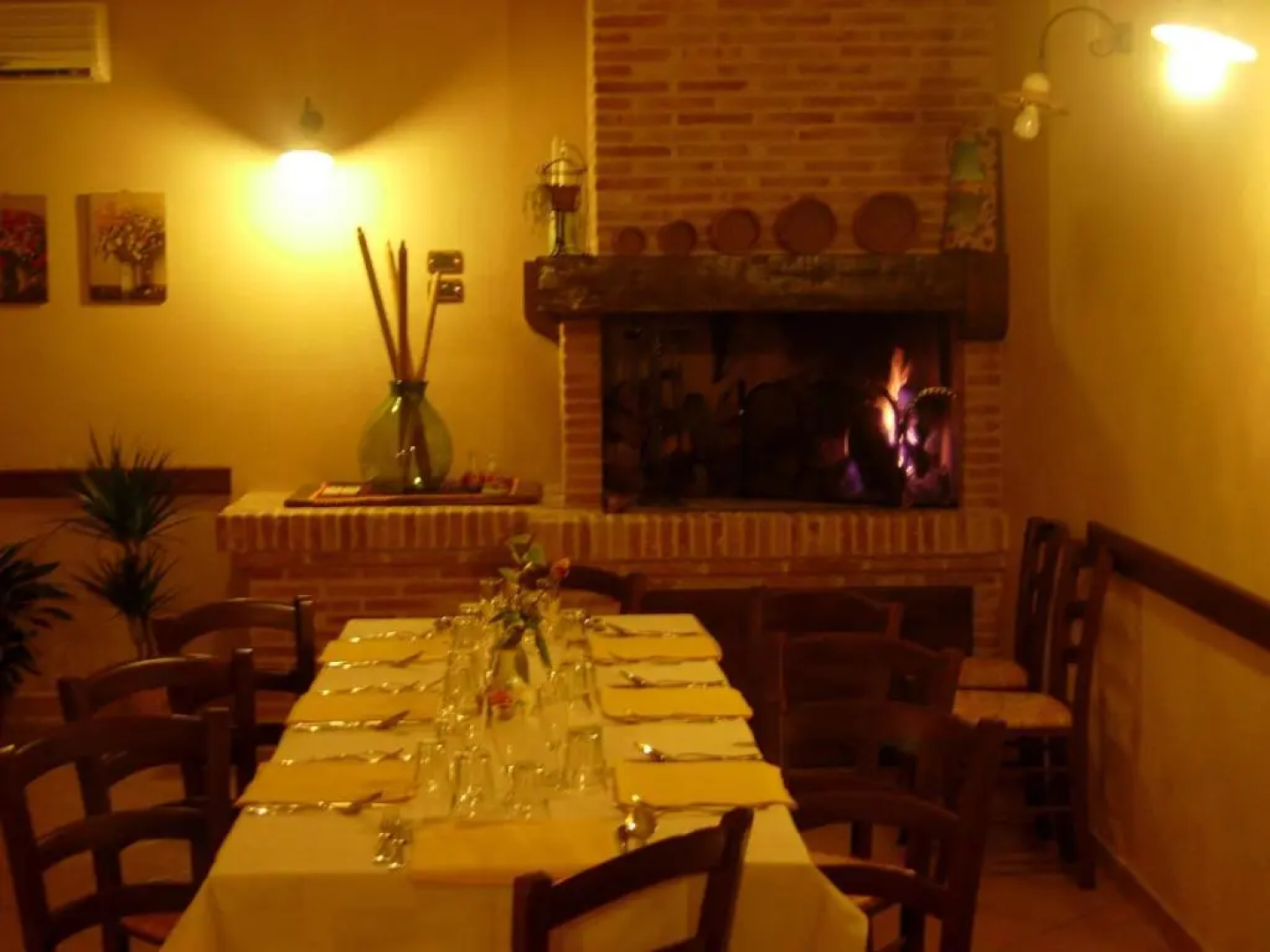 Angelucci Agriturismo con Camere e Agri Camping
