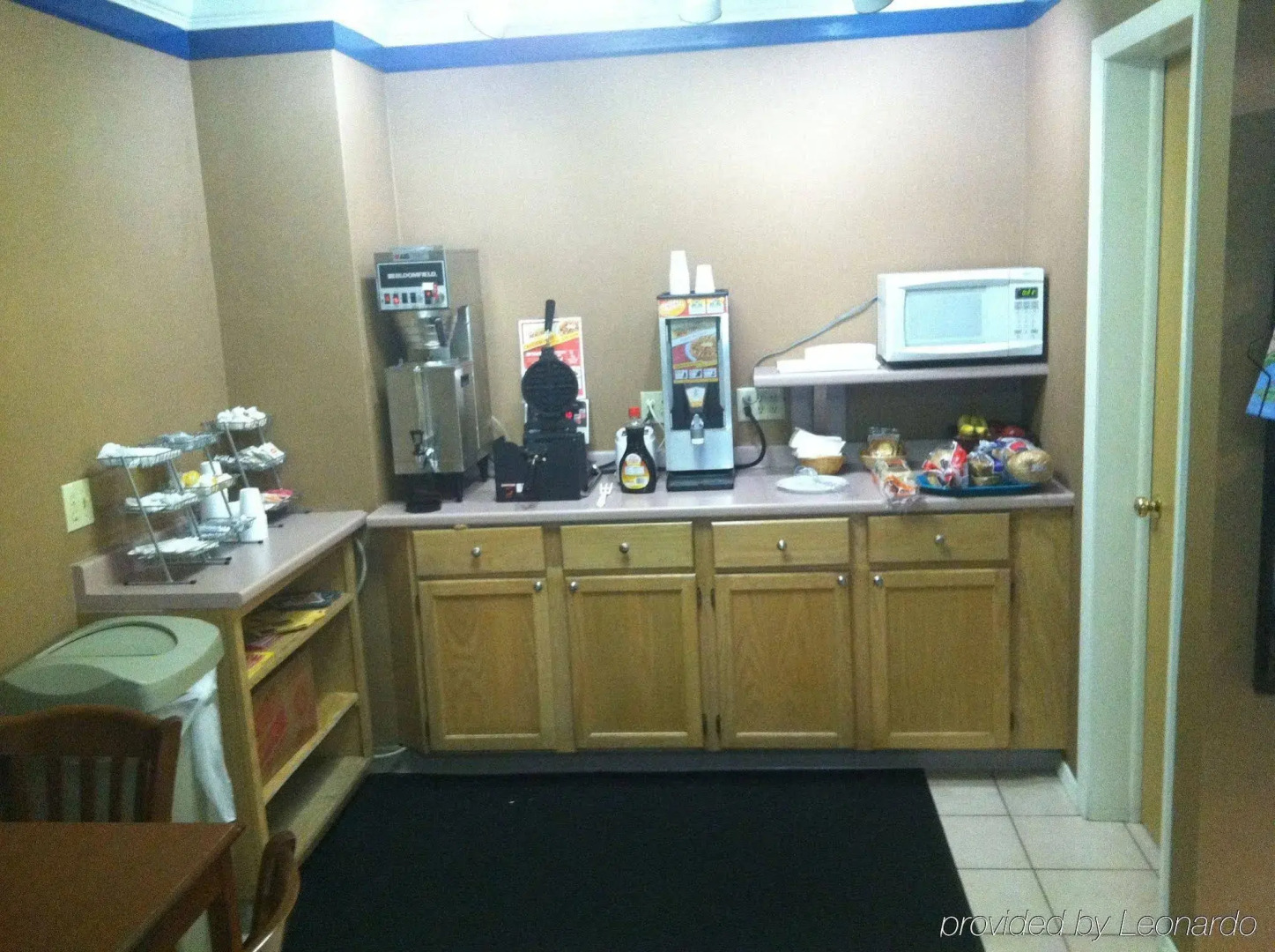 University Manor Inn