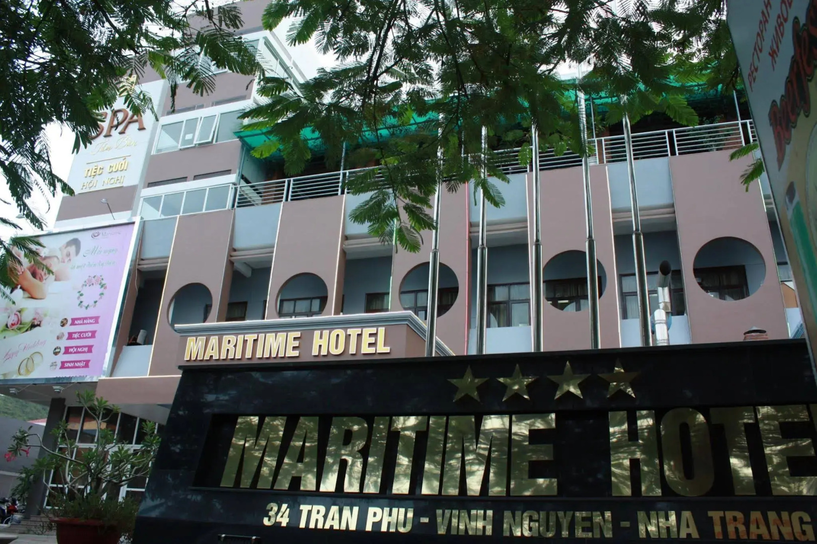 Maritime Hotel