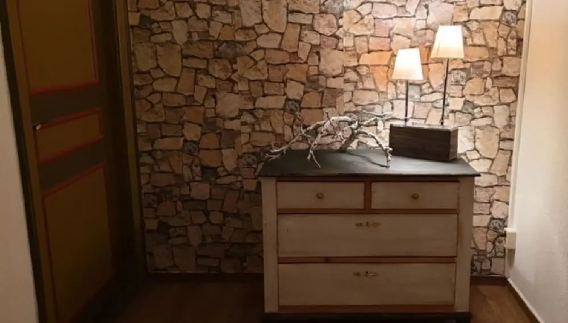 Haduloha Hotel & Restaurant