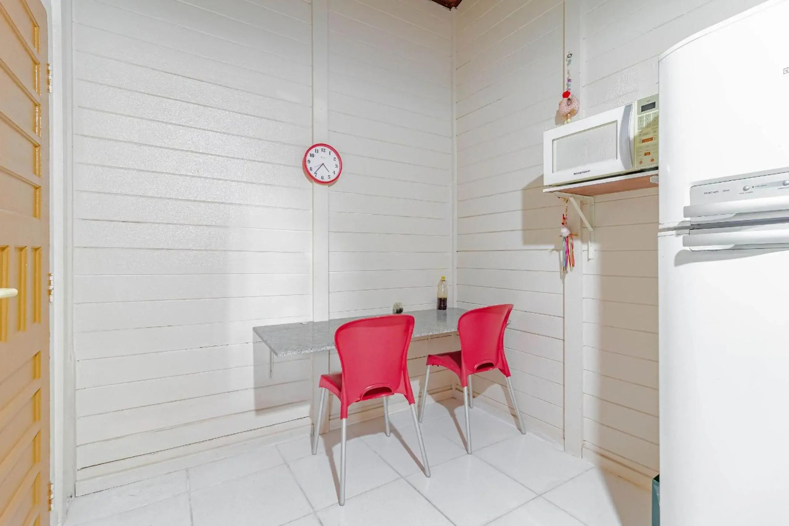 VT04 Excelente Casa 3 Quartos e Piscina