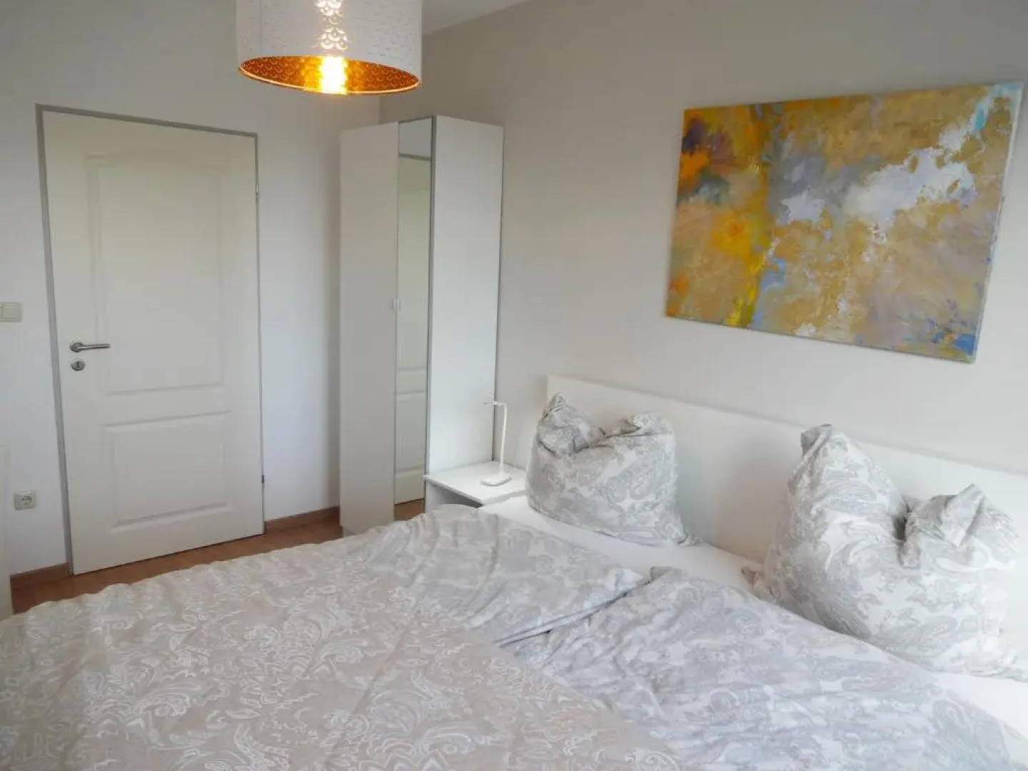 Schöne Wohnungen am Bahnhof in Dachau - 20 Min bis München Zentrum