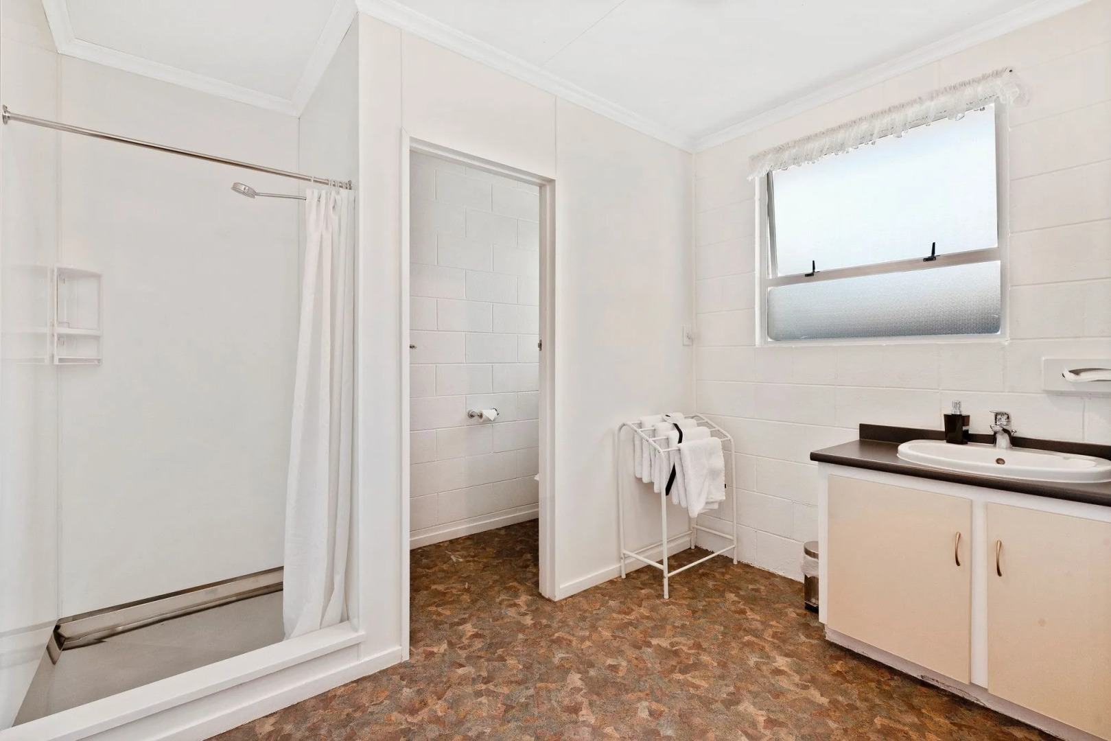 Central Gateway Motel