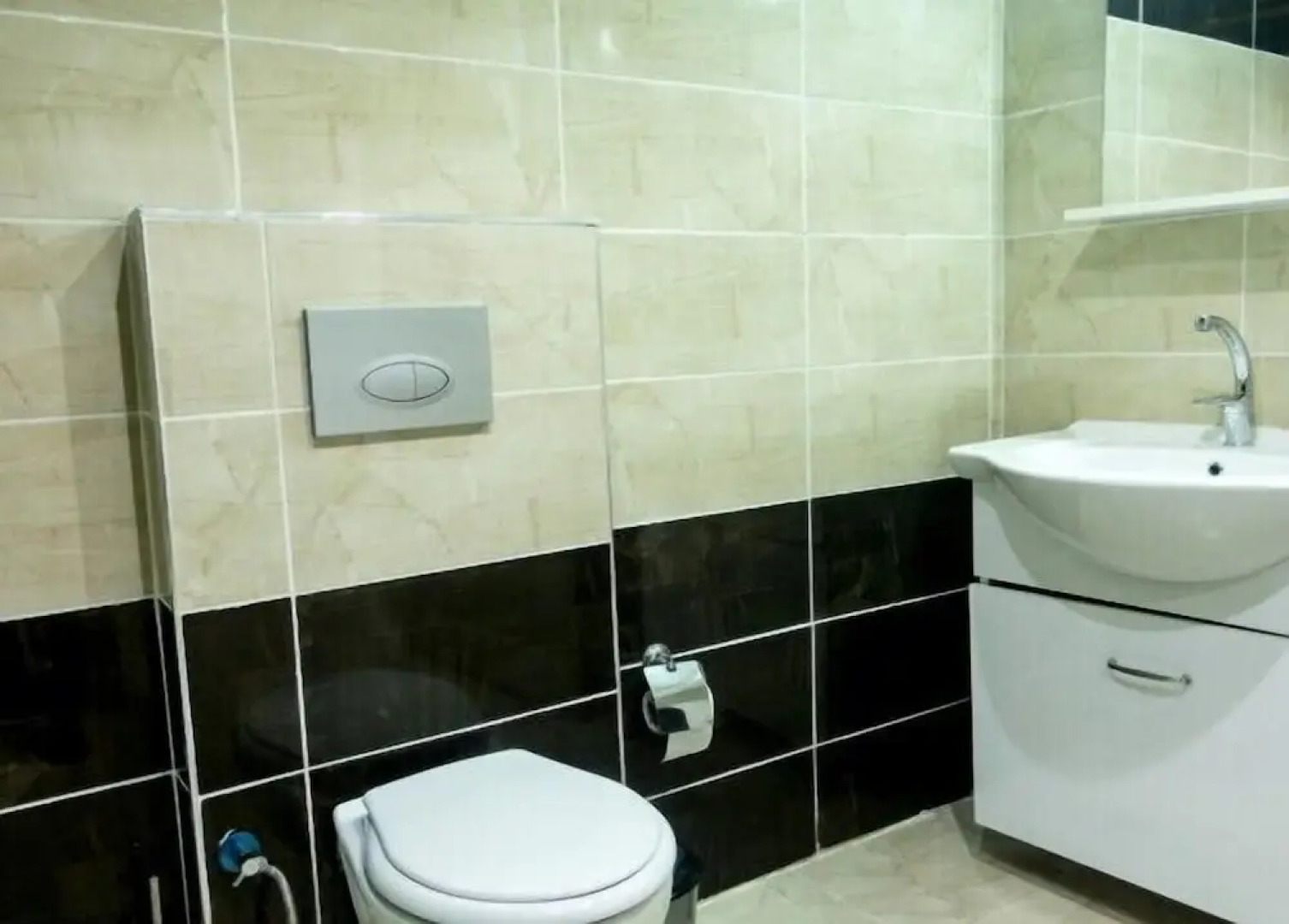 Karen Thermal Residence