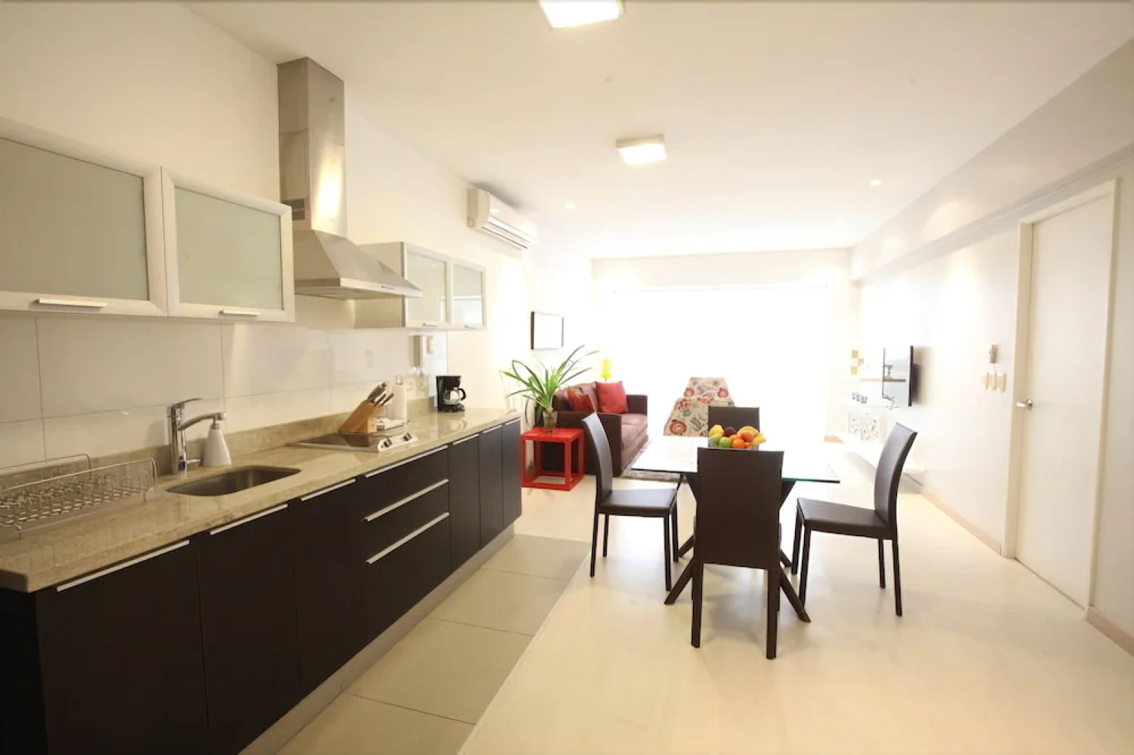 2W Apartments Service Santa Cruz