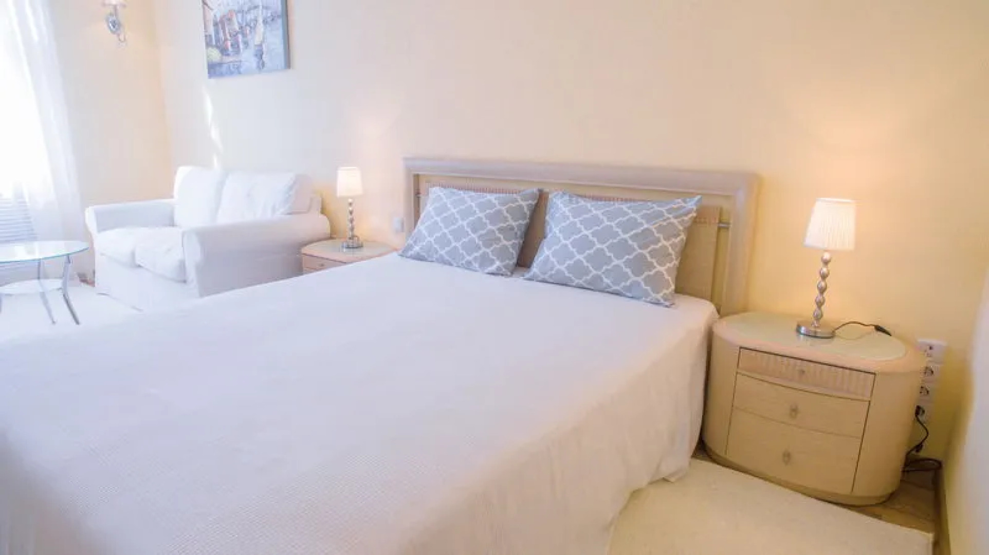 Апартаменты на пр Независимости 18