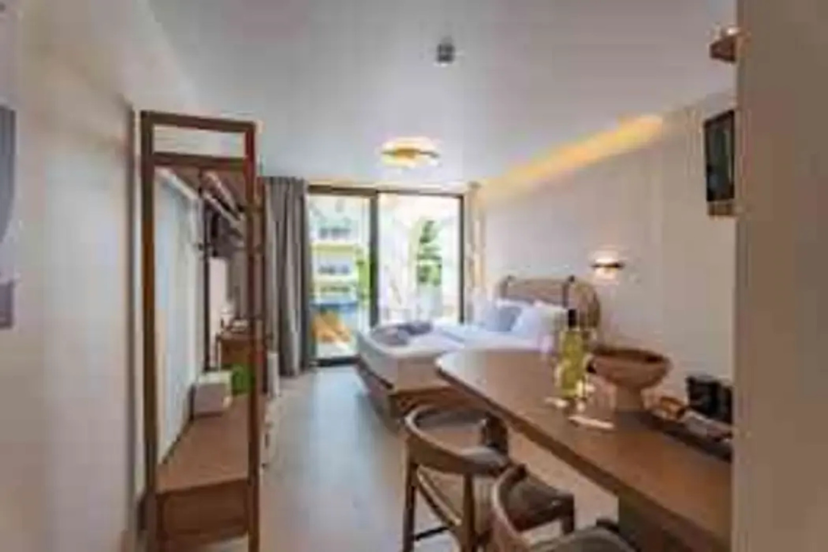 Vaya Suites by Omilos Hotels