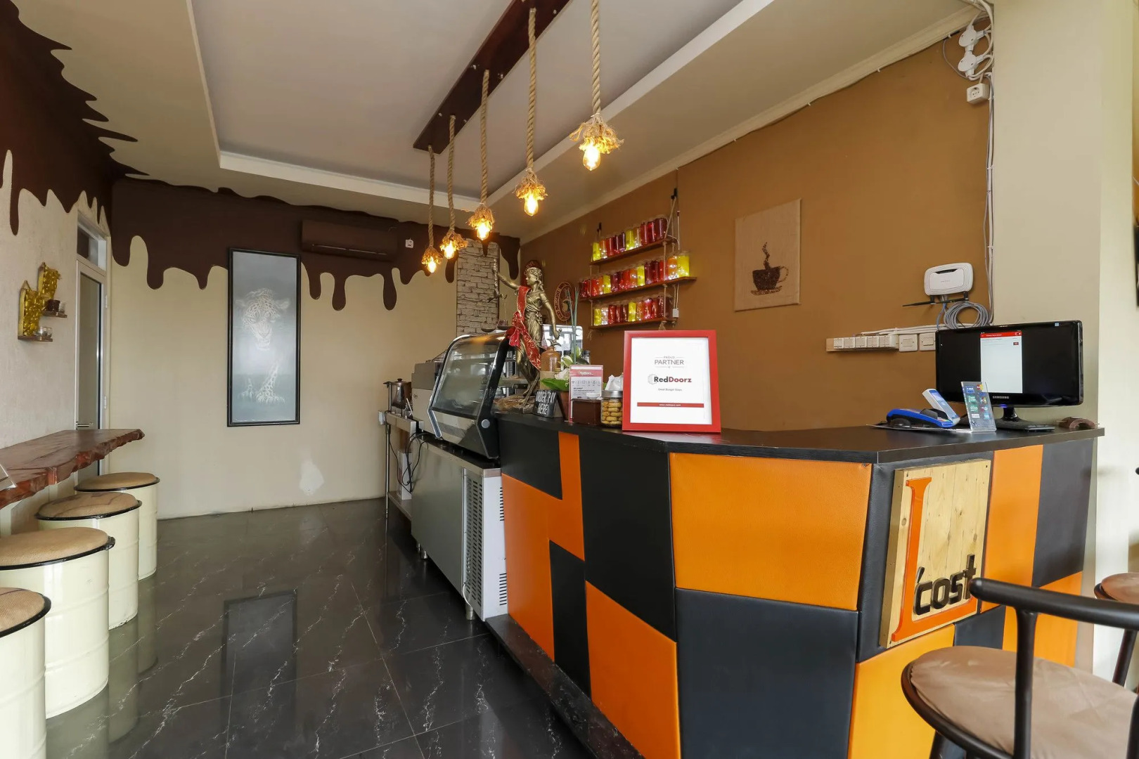 RedDoorz near Exit Toll Bogor