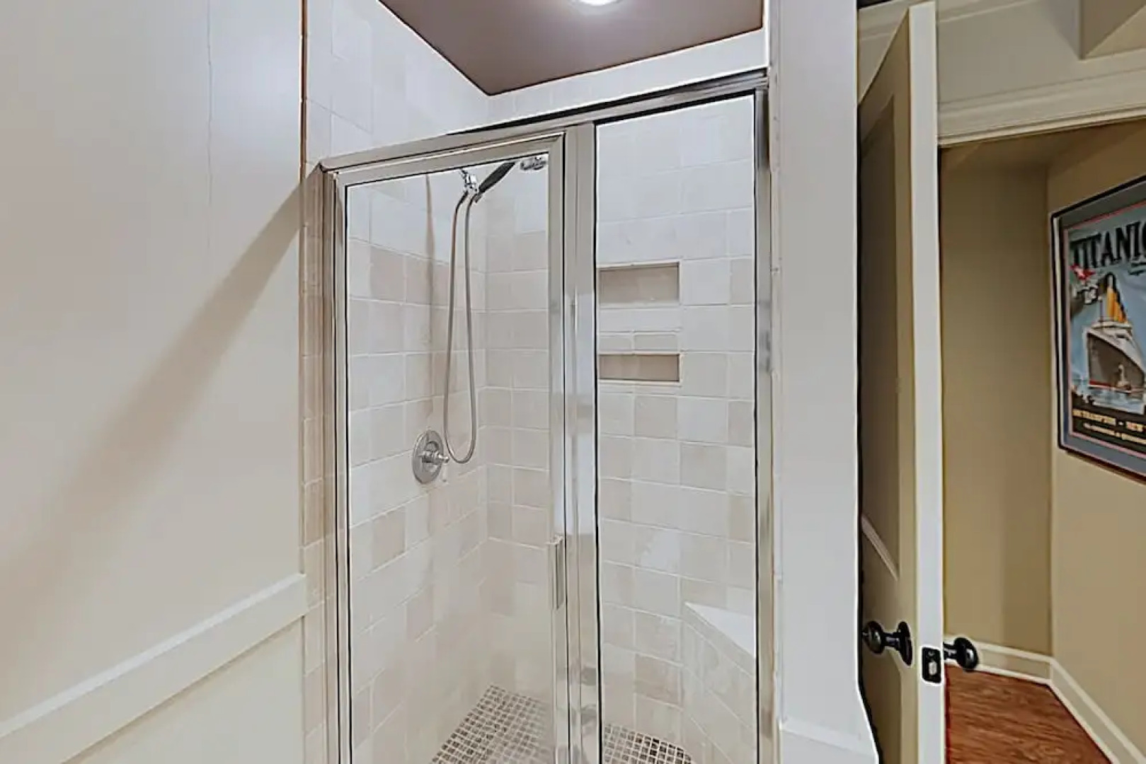 Designer W/ Chefs Kitchen & Home Theater 6 Bedroom Home