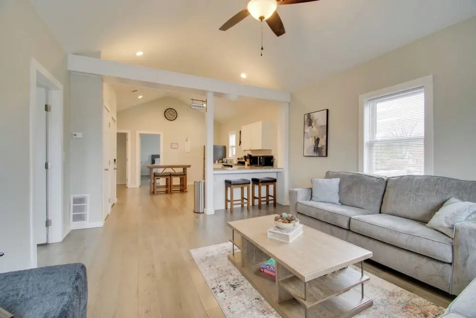 < 1 Mi to Lake Ontario: Oswego Group Retreat