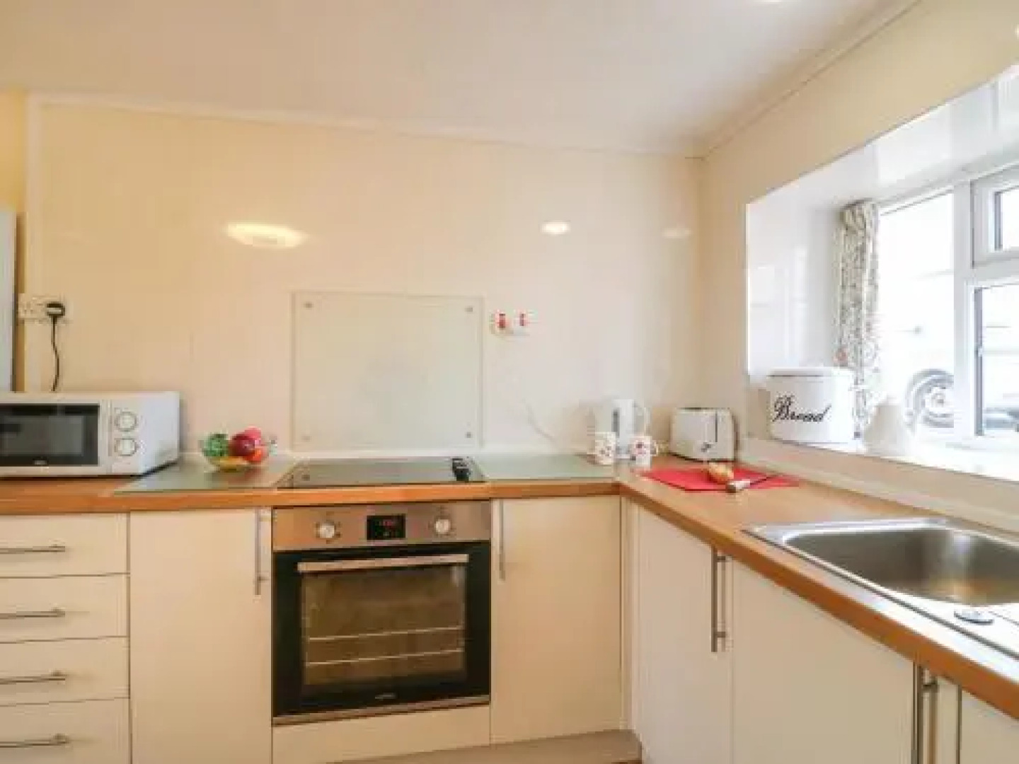 Cliff Farm No. 2 Cottage, BURTON BRADSTOCK