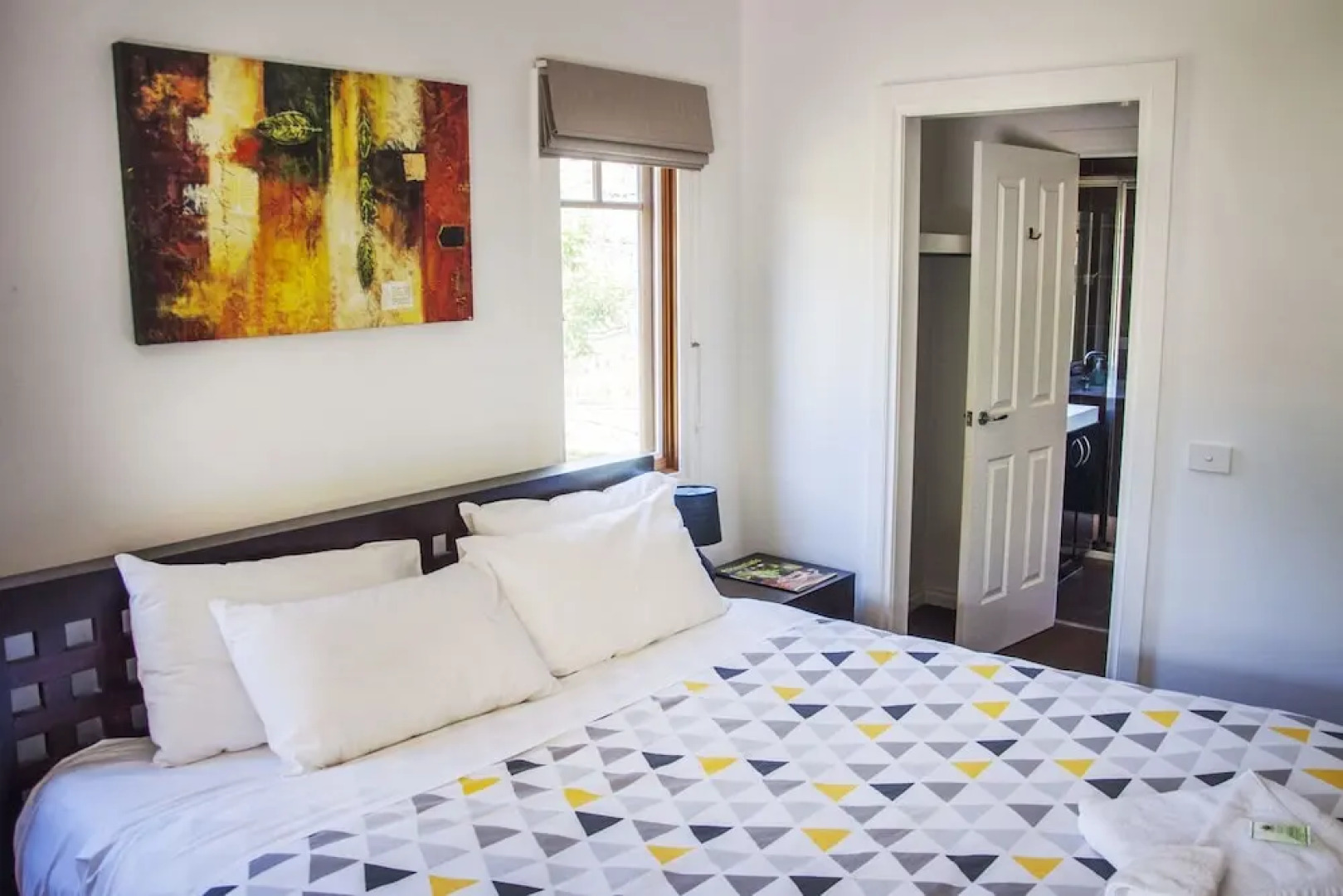 Johanna NEW MODERN HOUSE