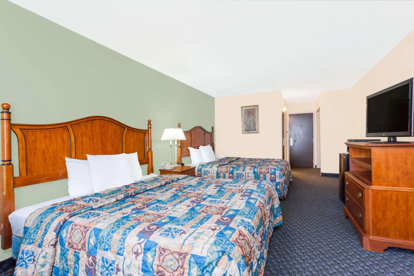 Days Inn & Suites Columbia