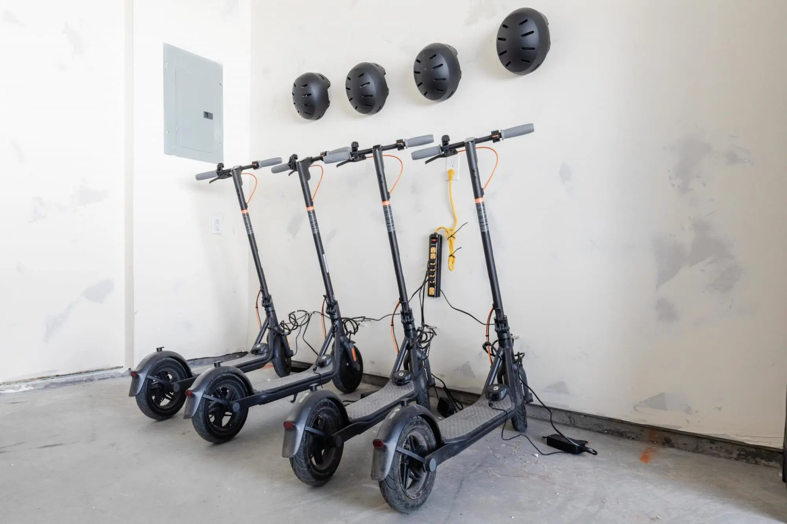 E-scooters 3BR 3BA Boat Parking Close to Marina