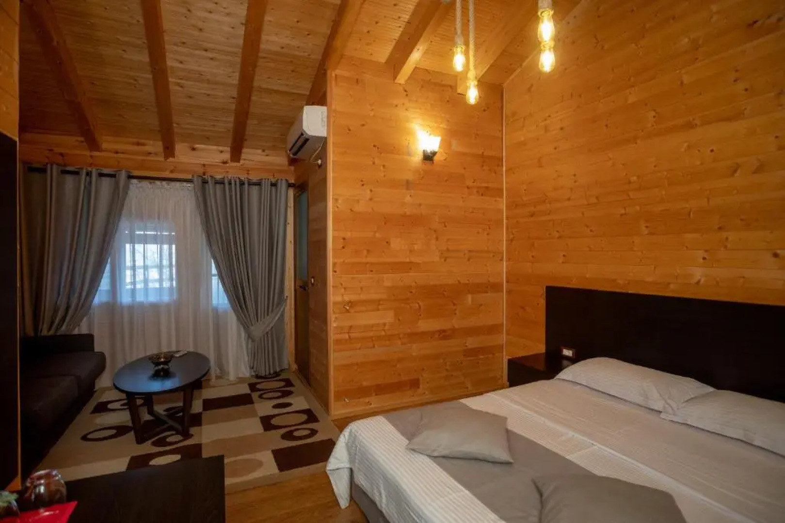 Hotel Shpija e Gjyshit