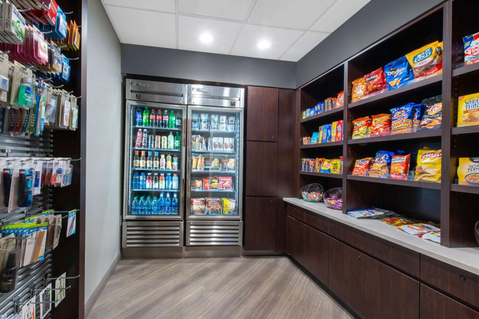 La Quinta Inn & Suites by Wyndham Tampa Brandon Regency Park