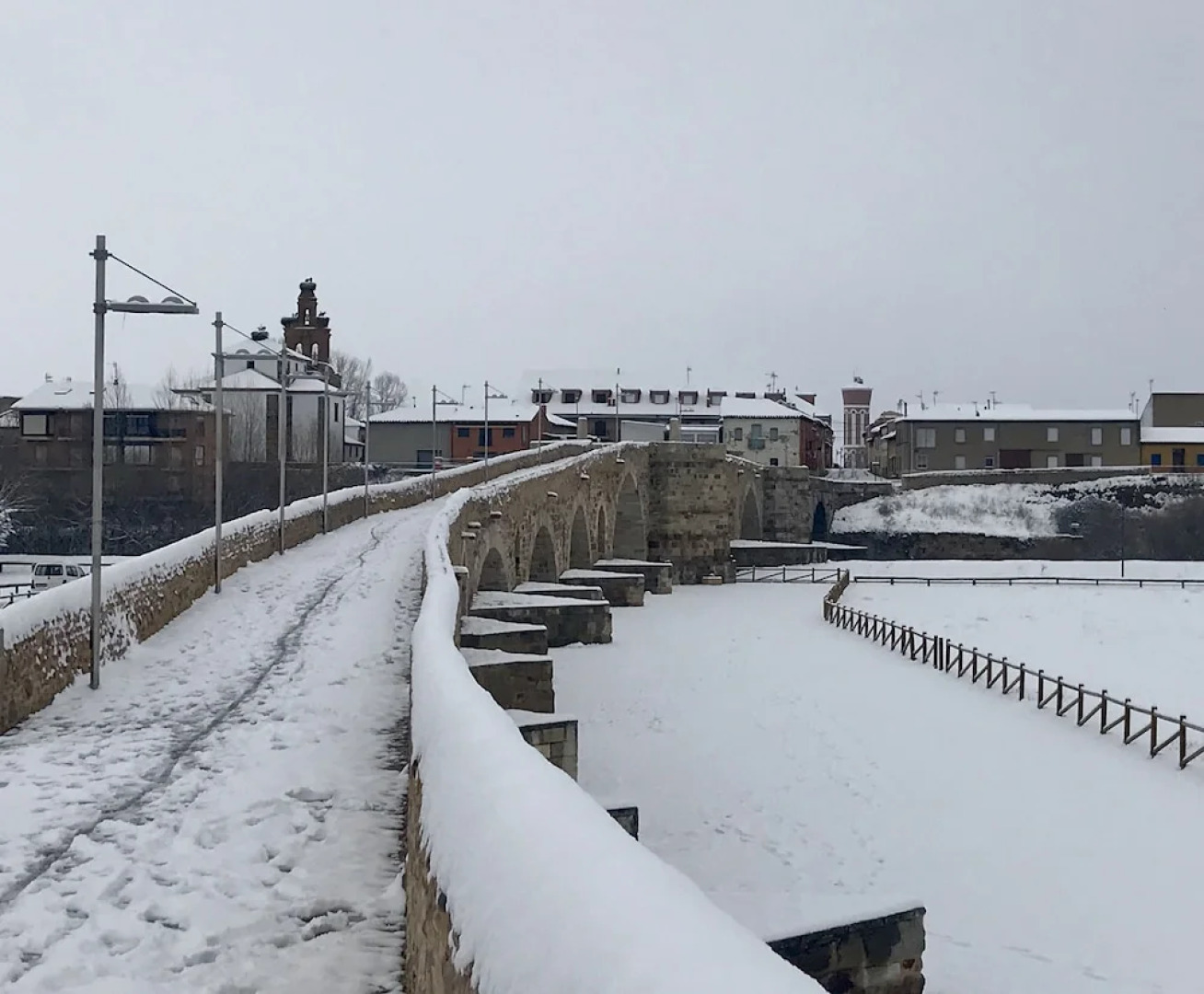 B&B Puente De Orbigo