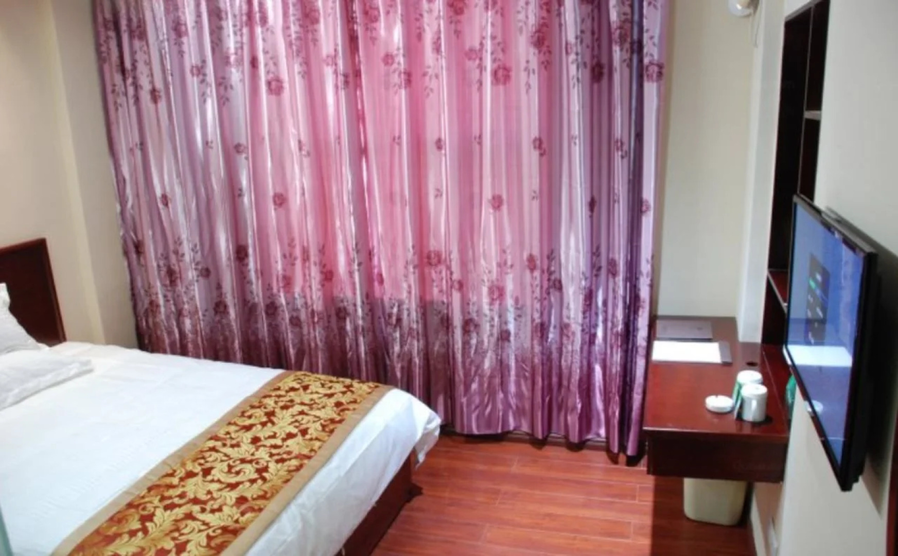 GreenTree Inn Jiangxi Xinyu Railway Station Square Express Hotel