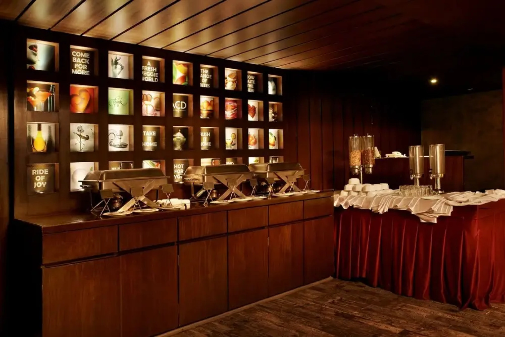 Hotel The Golden Oak Central by Citrus Prime