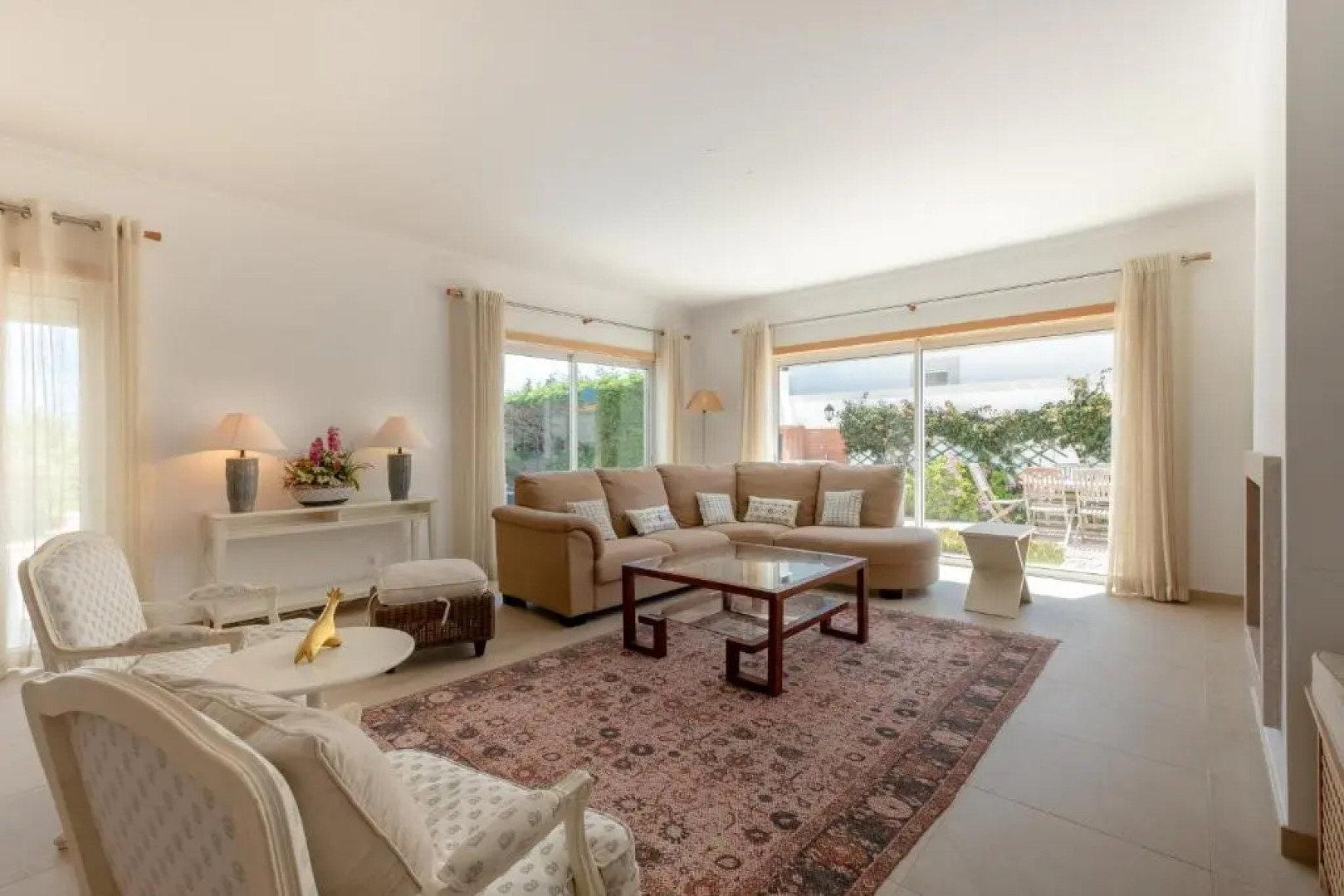 Magnifica Moradia V4