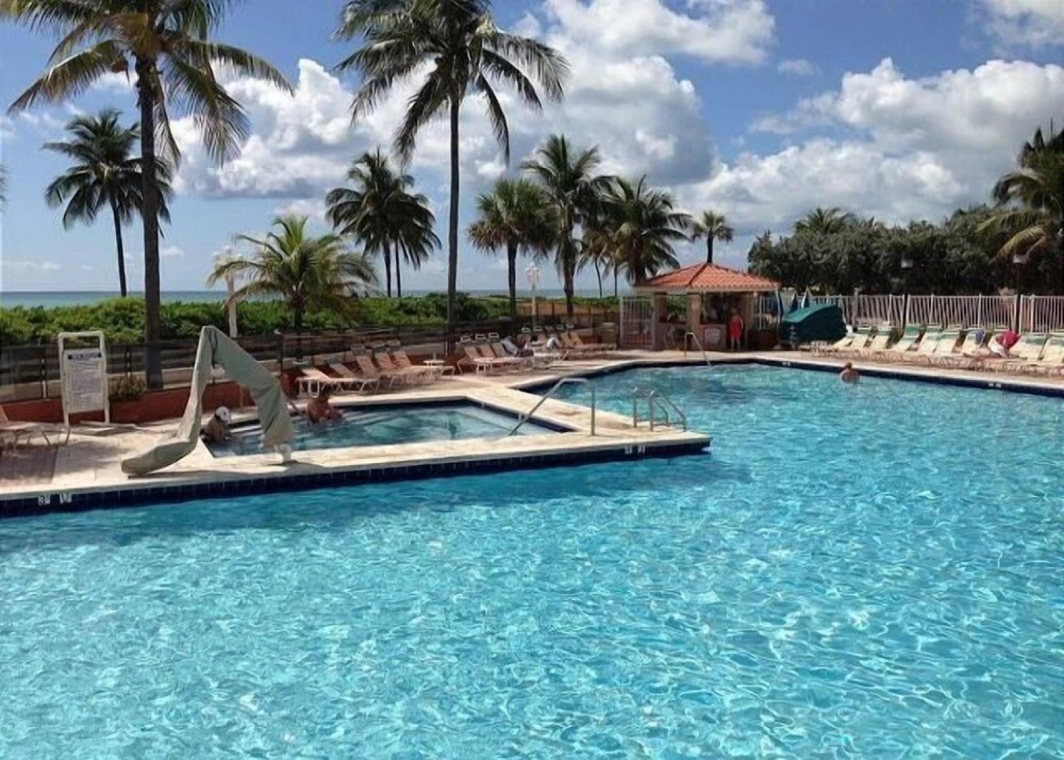 Hollywood Beach Resort-renovated Studio Nice Views