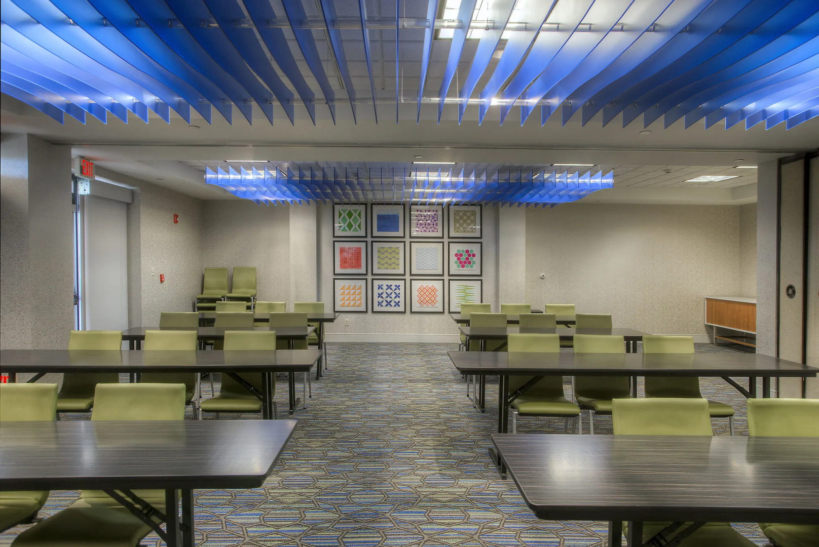 Holiday Inn Express & Suites Tempe by IHG