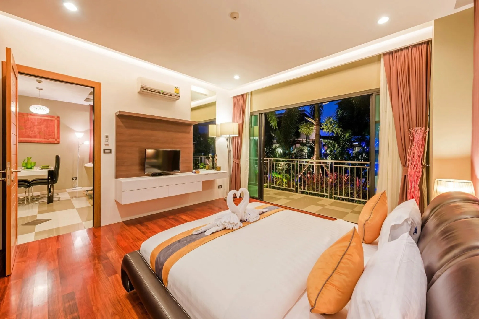 Chalong Miracle Lakeview Resort & Spa