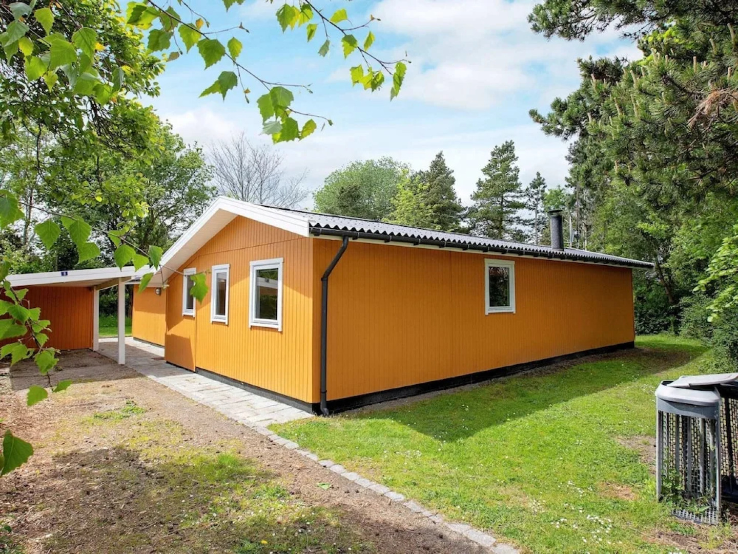 6 Person Holiday Home in Dannemare