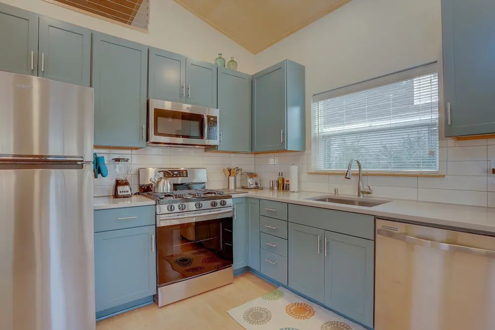 Brand New Modern Mod Pod Home With Private Yard by Redawning