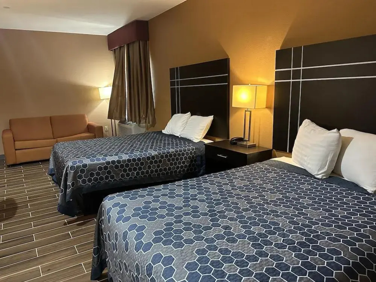 Executive Inn and Suites