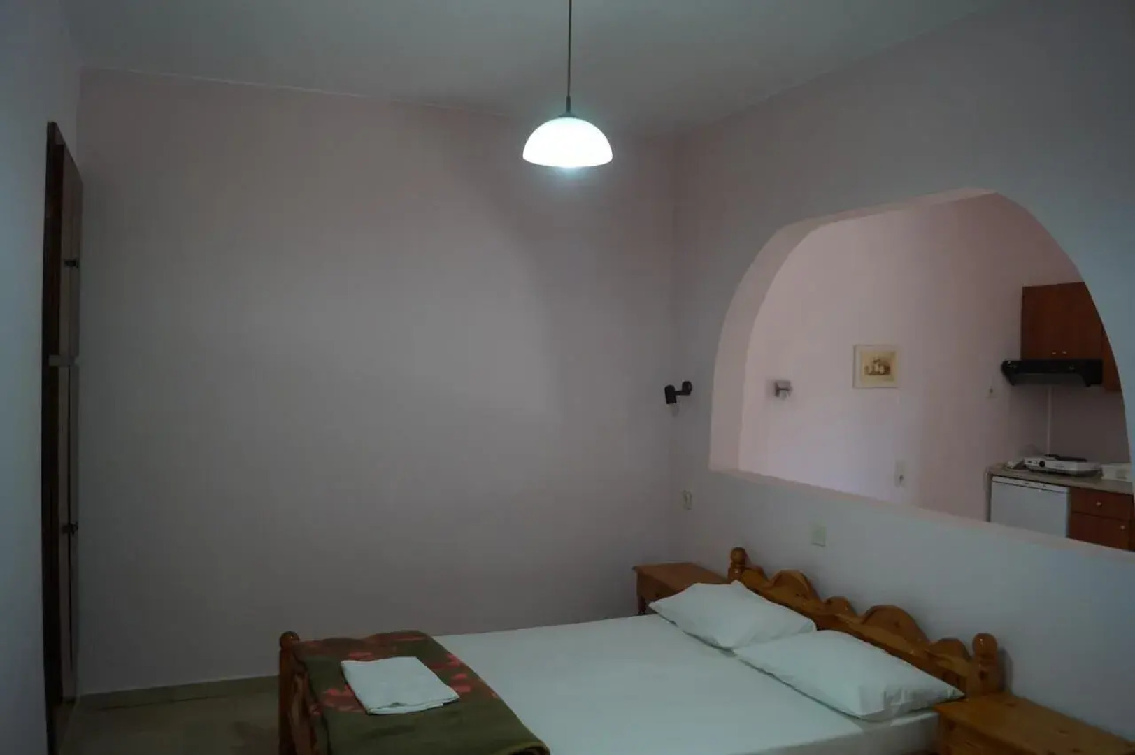 Jason Rooms & Studios