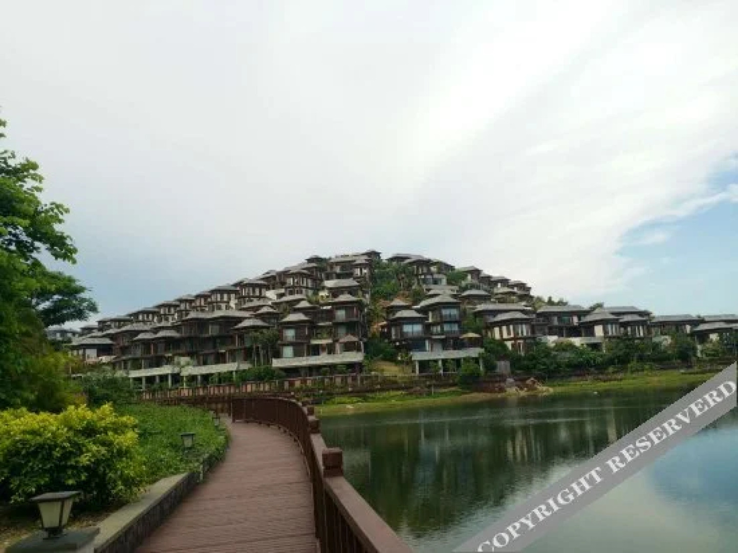 Naxiang Mountain Rainforest Resort Hotel (Baoting Yanuoda)