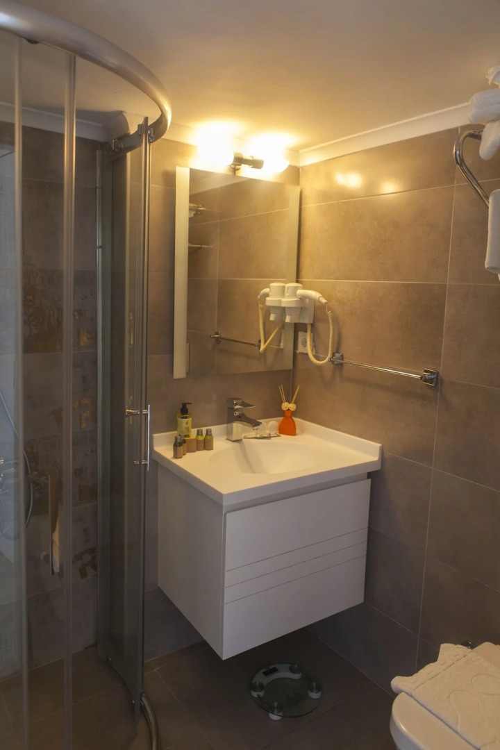 Letstay Hotel (Adults Only 12+)