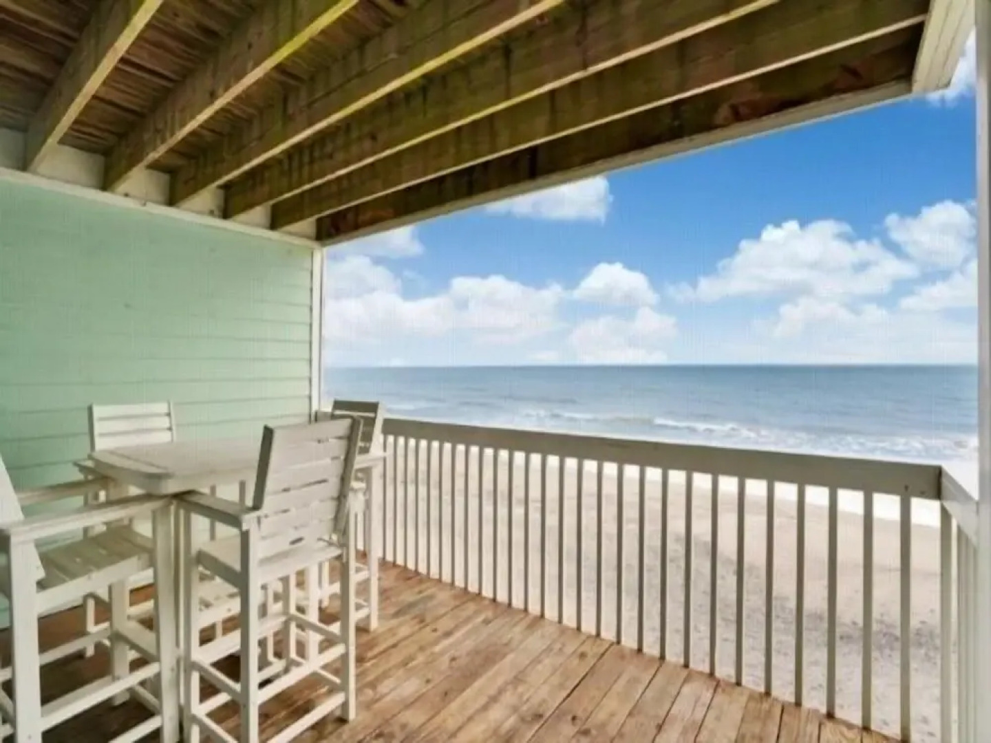Sandy Toes - Unbeatable Location Within Biking Distance To Dining, Shops, And Entertainment! 2 Bedroom Condo by Redawning